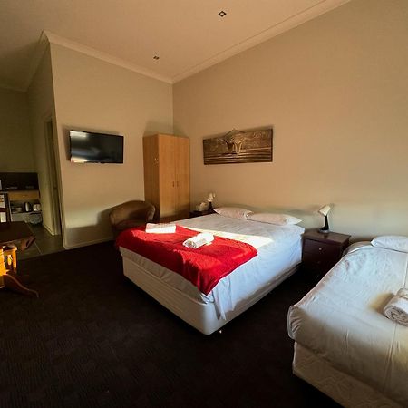 Falcon Hotel Motel Kanyapella Zewnętrze zdjęcie